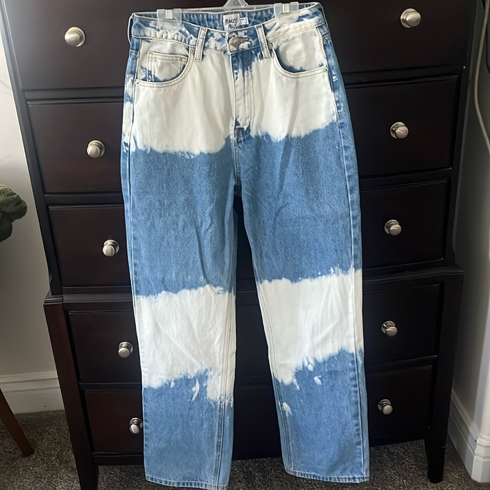 Princess Polly cool gal baggy bleached jeans